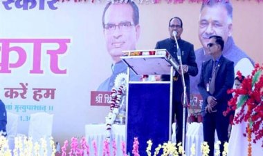 स्वस्थ तन और मन के लिए सभी नियमित रूप से सूर्य नमस्कार करें