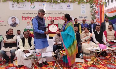 भावी पीढ़ियों को जीवन देने पारंपरिक खेती आवश्यक - प्रहलाद सिंह पटेल