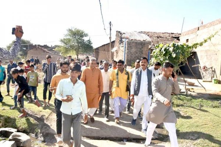 विकास यात्रा लोगों के जीवन को बेहतर बनाने का अभियान : राज्य मंत्री श्री परमार