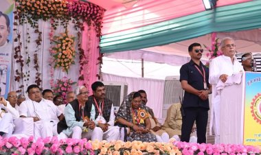 छत्तीसगढ़ पर अब बात होती है तो सांस्कृतिक विशिष्टताओं पर  चर्चा होती है, प्रधानमंत्री ने फाग गीतों पर चर्चा की