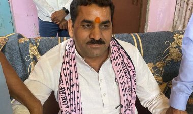 50 हजार रुपए की रिश्वत लेते जनपद अध्यक्ष गिरफ्तार