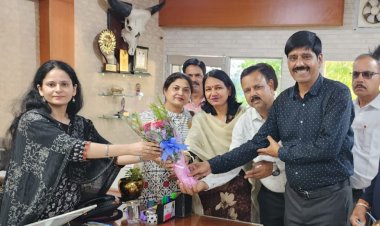 नवागत कलेक्टर से रोटरी क्लब मण्डला मेकल के सदस्यों ने की मुलाकात...