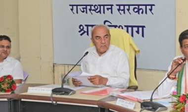 श्रमिकों को बेहतर स्वास्थ्य सेवाएं देने के लिए राज्य सरकार प्रतिबद्ध: श्रम राज्य मंत्री