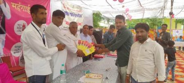 राजस्थान धरोहर संरक्षण एवं प्रौन्नति प्राधिकरण के अध्यक्ष ने चित्तौड़गढ़ जिले में किया महंगाई राहत कैंप का अवलोकन