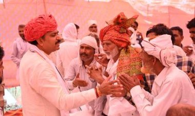 सामाजिक न्याय एवं अधिकारिता मंत्री ने अलवर जिले में किया महंगाई राहत कैम्पों का अवलोकन