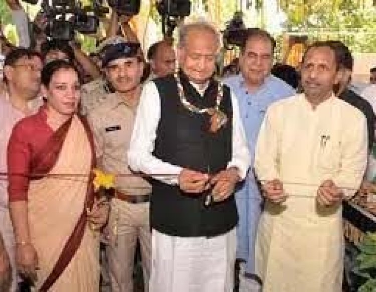 गृह रक्षा स्वयंसेवकों की अनुबंध अवधि 15 वर्ष हुई, होमगार्ड स्वयंसेवकों को बेहतर सुविधाएं देने के लिए समिति का होगा गठन