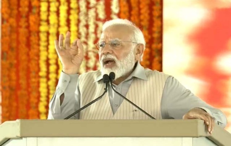 वारंगल में पीएम 6100 करोड़ रुपए की योजनाओं का उद्घाटन-शिलान्यास किया, बोले- केसीआर सरकार यानी सबसे भ्रष्ट सरकार
