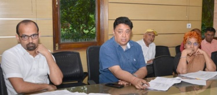 शासन सचिव ने की बजट घोषणाओं की प्रगति की समीक्षा, टीचर्स की लीडरशिप एवं स्पोकन इंग्लिश ट्रेनिंग शुरू