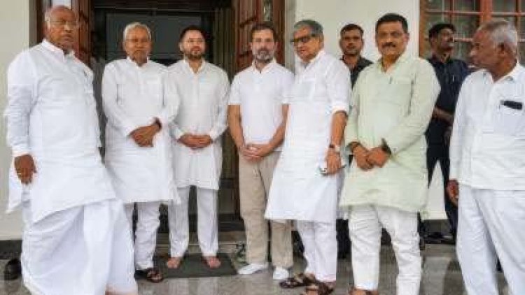 भाजपा के खिलाफ 24 पार्टियां पार्टियों का बेंगलुरु में महासम्मेलन आज से