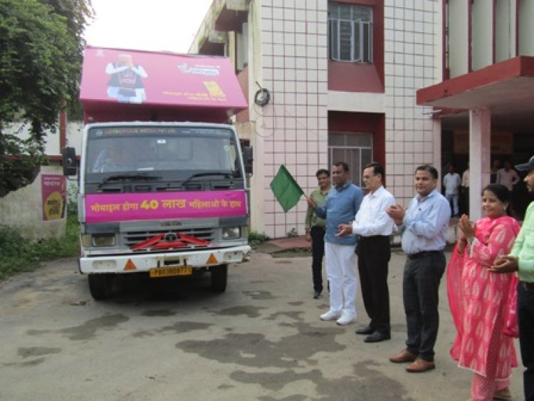 योजनाओं को आमजन तक पहुंचाने के उद्वेश्य से एलईडी वैन को टीएडी मंत्री ने हरी झण्डी दिखाकर किया रवाना