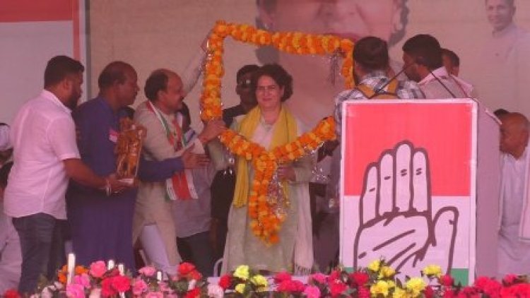 कांग्रेस सरकार बनने पर पढ़ो पढ़ाओ स्कीम में 500, 1000, और 1500 रुपए: प्रियंका गांधी 