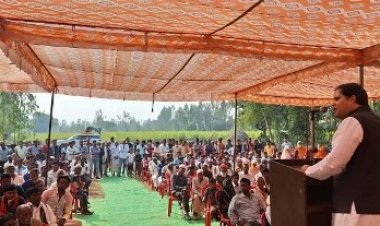 निजीकरण की वजह से प्रदेश में पांच साल में 18 लाख लोग नौकरी से हटाए गए: वरुण गांधी