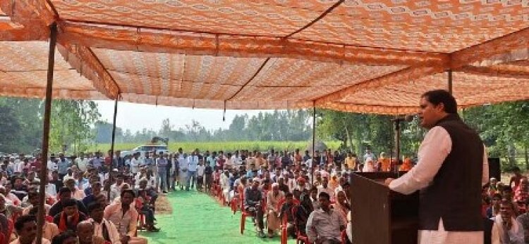 निजीकरण की वजह से प्रदेश में पांच साल में 18 लाख लोग नौकरी से हटाए गए: वरुण गांधी