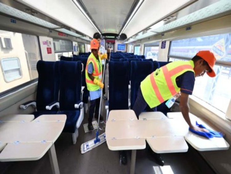 वंदे भारत एक्सप्रेस में अब पैलेस ऑन व्हील और महाराजा एक्सप्रेस की तरह यात्री सुविधाएं