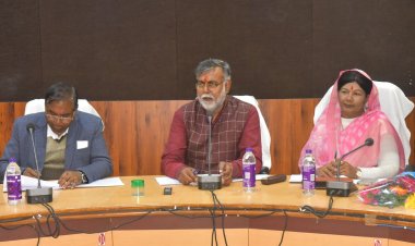 पारदर्शिता के साथ जिम्मेदारियों को स्वीकार करें - प्रहलाद पटेल