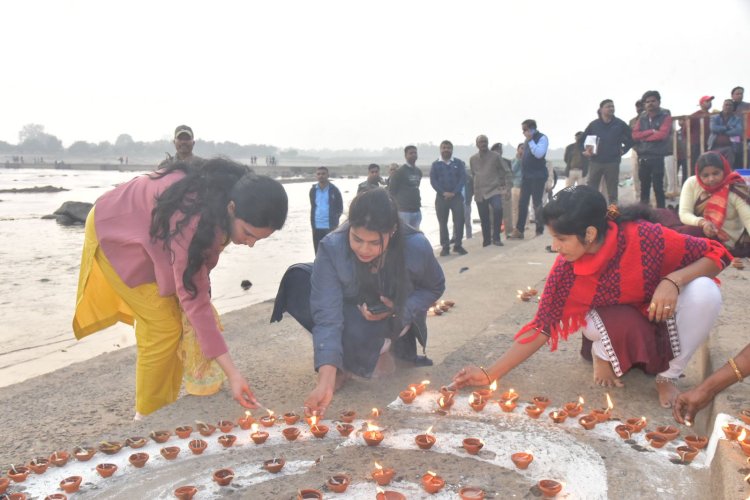 रपटाघाट में मनाया गया दीपोत्सव