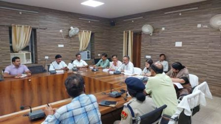 फील्ड अधिकारी आमजन की सुविधाओं से जुड़े विकास कार्यों की सतत मॉनिटरिंग करें-हीरालाल नागर