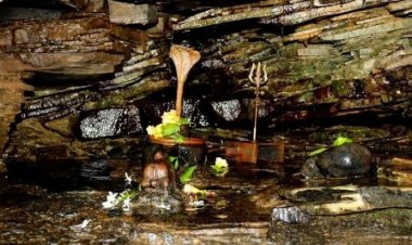 ईश्वरा महादेव: यहां अदृश्य शक्ति करती है भोलेनाथ की पूजा, जानिए कहां है यह रहस्यमयी शिव मंदिर