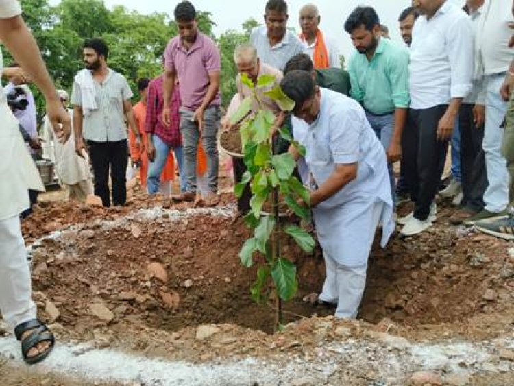 वन एवं पर्यावरण मंत्री ने किया अलवर शहर के आसपास के वन क्षेत्रों का निरीक्षण
