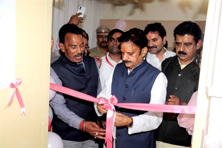 जिला चिकित्सालय इंदौर की बिल्डिंग का निर्माण कार्य 8 माह में पूर्ण किया जाए: उप-मुख्यमंत्री शुक्ल
