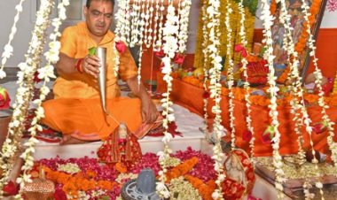 श्रावण मास के चतुर्थ सोमवार को मुख्यमंत्री भजन लाल शर्मा ने शिव मंदिर में की पूजा अर्चना