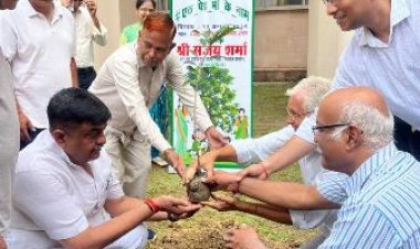 धरती को हरा-भरा बनाने एवं प्राकृतिक सौन्दर्य में निखार लाने हेतु प्रत्येक व्यक्ति पौधारोपण करें- वन एवं पर्यावरण राज्यमंत्री
