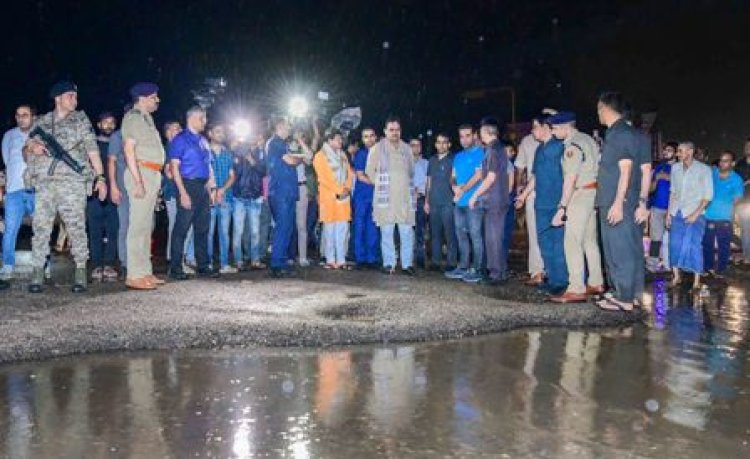 मुख्यमंत्री भजनलाल शर्मा ने भारी बारिश में किया जयपुर शहर का सघन दौरा