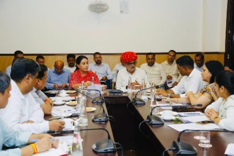 किसानों को संतुष्ट कर नींदड आवासीय योजना का निस्तारण करें: उप मुख्यमंत्री दिया कुमारी
