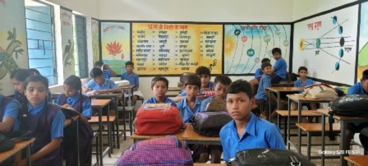 मुख्यमंत्री स्कूल जतन योजना से शासकीय पूर्व माध्यमिक शाला बरगवाँ में पढ़ाई की सहुलियत बढ़ी