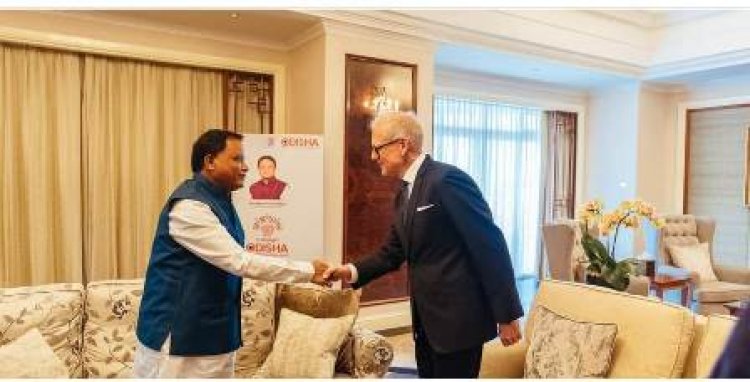 Chief Minister Majhi met Mr. Rene Pill Pedersen of AP Moller Maersk Group