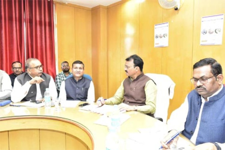 उप मुख्यमंत्री प्रेमचन्द बैरवा ने उच्च शिक्षा विभाग के प्रशासनिक अधिकारियों की ली बैठक