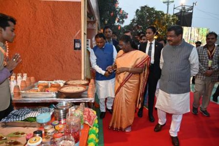 ନୂଆ ଦିଲ୍ଲୀରେ ଓଡିଆ ସମାଜ ପକ୍ଷରୁ ଆୟୋଜିତ ‘ଓଡିଶା ପର୍ବ ୨୦୨୪’ ର ଉଦ୍ଘାଟନ ଅବସରରେ