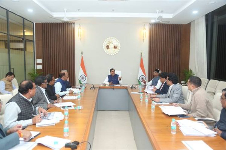उर्वरक वितरण और विक्रय से जुड़ी गड़बड़ियों पर सख्त कार्रवाई की जाए : मुख्यमंत्री डॉ. यादव