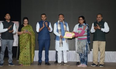 जिला स्तरीय रोजगार उत्सव, मुख्यमंत्री भजनलाल शर्मा ने नर्सिंग ऑफिसर दिनेश से किया वर्चुअल संवाद