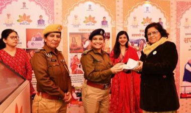 राज्य सरकार की एक वर्ष की उपलब्धियों की प्रदर्शनी में दर्शकों का दिखा उत्साह