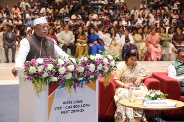 शिक्षा ऐसी दी जाए जिससे विद्यार्थी यांत्रिक निपुणता की बजाय जीवन कौशल से जुड़ सके: राज्यपाल
