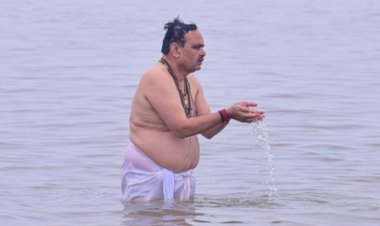 मुख्यमंत्री भजनलाल शर्मा ने किया महाकुंभ में स्नान, कहा- हमारे देश की प्राचीन संस्कृति दुनिया में अद्वितीय महाकुंभ में श्रद्धालुओं के लिए उत्कृष्ट व्यवस्थाएं 