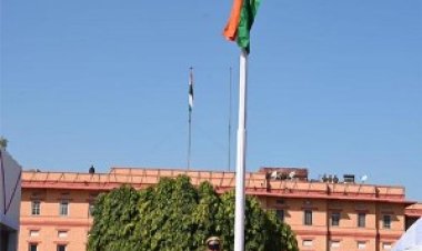 उपमुख्यमंत्री दिया कुमारी ने सचिवालय में राष्ट्रीय ध्वज फहराया