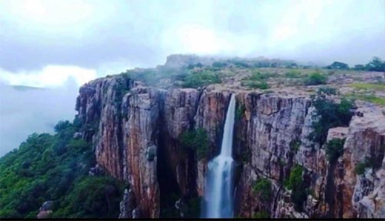 राज्य सरकार पर्यटन और ऐतिहासिक महत्व के स्थलों को चिन्हांकित कर पर्यटन स्थल के रूप में कर रहे हैं विकसित