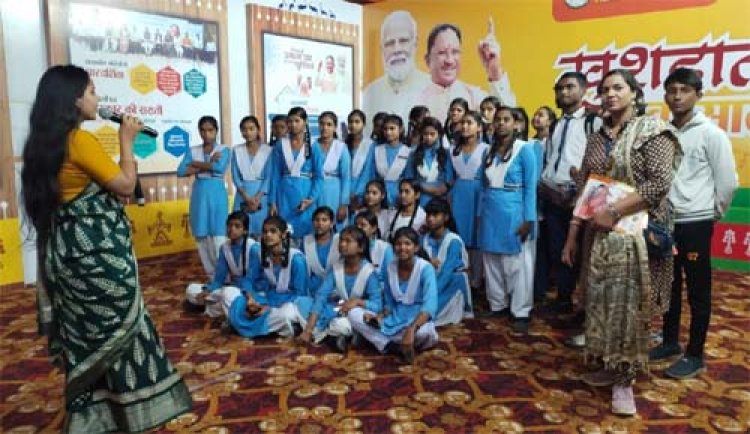 छत्तीसगढ़ विकास प्रदर्शनी बनी आकर्षण का केन्द्र 