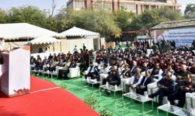 राज्यपाल ने कहानी महोत्सव में कहानियां सुनाई