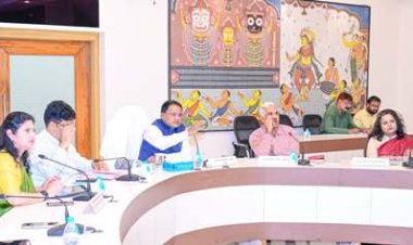 ଗୃହ ଓ ନଗର ଉନ୍ନୟନ ବିଭାଗର କାର୍ଯ୍ୟକ୍ରମ ସମୀକ୍ଷା କଲେ ମୁଖ୍ୟମନ୍ତ୍ରୀ