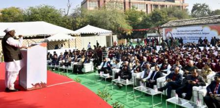 राज्यपाल ने कहानी महोत्सव में कहानियां सुनाई