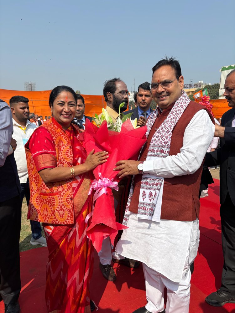 CM भजनलाल शर्मा ने  रेखा गुप्ता को दिल्ली के मुख्यमंत्री पद की शपथ लेने पर दी बधाई