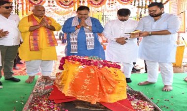 सीएम भजनलाल ने पूंछरी का लौठा में श्रीनाथ जी के किए दर्शन, प्रदेशवासियों की सुख-समृद्धि की कामना की