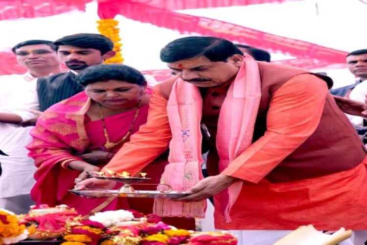 प्रदेश में नर्मदा के संपूर्ण तट पर धार्मिक आयोजनों के लिए किया जाएगा घाट निर्माण: मुख्यमंत्री डॉ. यादव