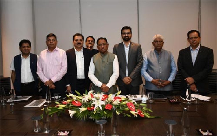 नवा रायपुर में मल्टिस्पेशियलिटी अस्पताल की स्थापना में शाल्वी ग्रुप की रुचि, मुंबई में मुख्यमंत्री साय से की मुलाकात