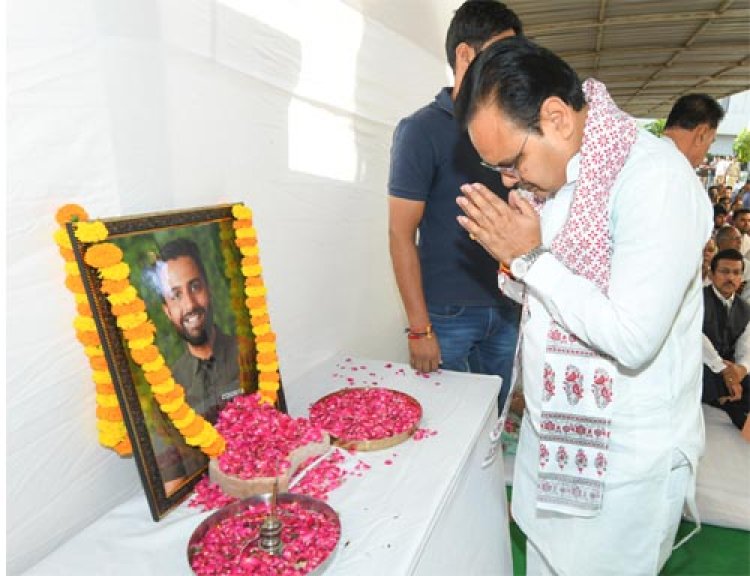 CM भजनलाल ने आतंकी हमले में जान गंवाने वाले दिवंगत नीरज उधवानी के आवास पर जाकर दी श्रद्धांजलि