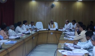 माह में चार दिन ग्राम पंचायतों में रात्रि विश्राम करे अधिकारी, शिक्षामंत्री गत बैठक में दिए निर्देशों की पालना के संदर्भ में ली समीक्षा बैठक