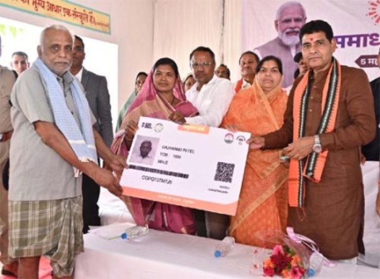 सुशासन तिहार के तीसरे चरण का पहला समाधान शिविर गुडेली में